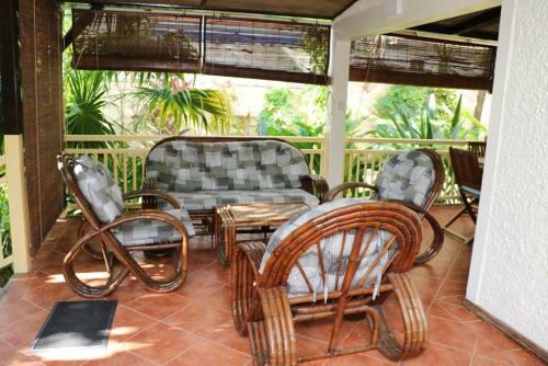 House With 2 Bedrooms In Blue Bay With Terrace