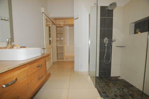Villa Acassia, 140 Sqm, Pool, 500 M To La Preneuse Beach