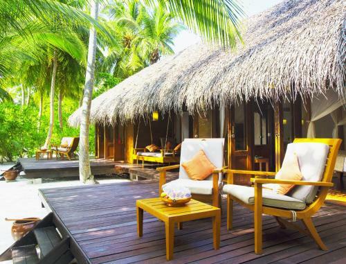 Hotel Medhufushi Island Resort