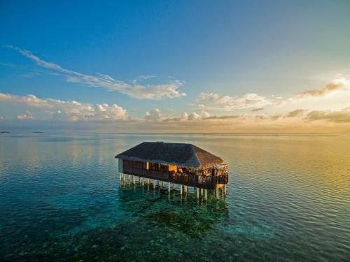 Hotel Medhufushi Island Resort