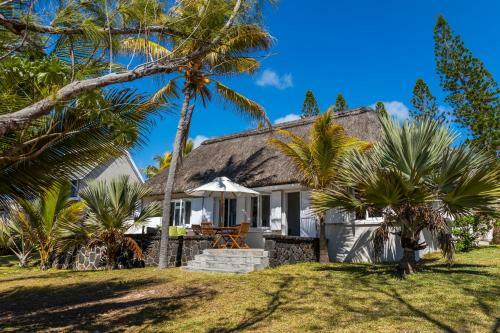 Villa Veloutier Blanc Beachfront By Staymauritius