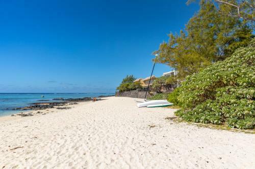 Villa Veloutier Blanc Beachfront By Staymauritius