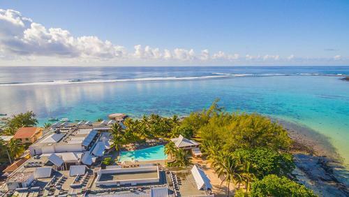 Hotel Le Peninsula Bay Beach Resort & Spa