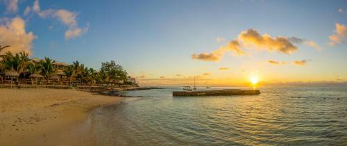 Hotel Le Peninsula Bay Beach Resort & Spa