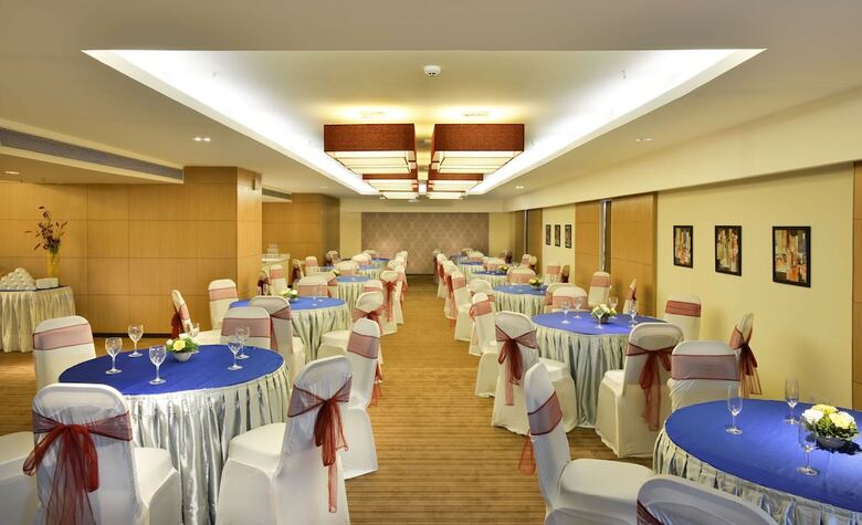 Hotel Hampton By Hilton Vadodara-alkapuri