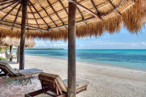 Tankah Cuatro Villa Sleeps 14 With Pool And Air Con