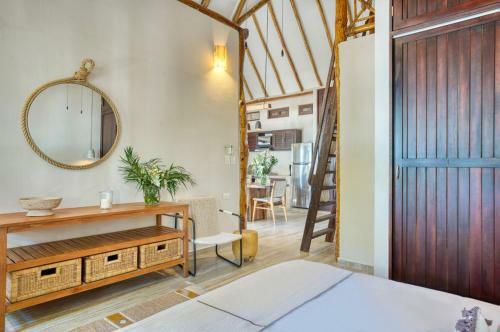 Tankah Cuatro Villa Sleeps 14 With Pool And Air Con