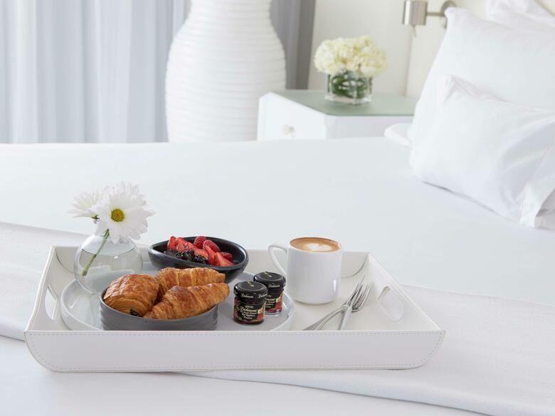 Sls Cancun Hotel & Spa