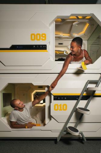 Hotel The Yellow Capsule Experience