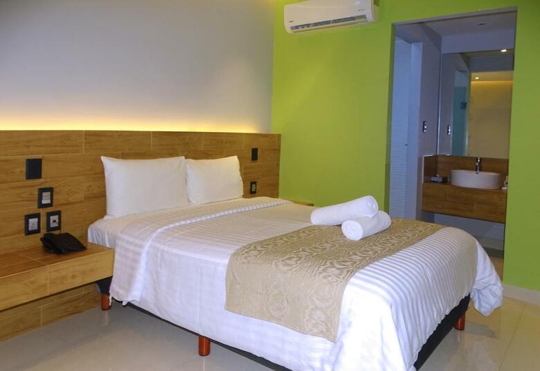 Hotel Kavia Plus
