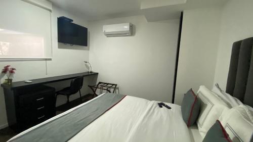 Hotel Suites Arboleda 215