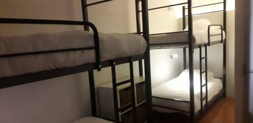 Hostal Room For 4 People In Polanco C Balcony