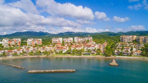 Casa Del Mar, Large House By The Beach With Private Pool & Jacuzzi.