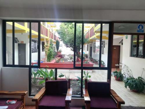 Hotel Nuevo Mar�a Isabel