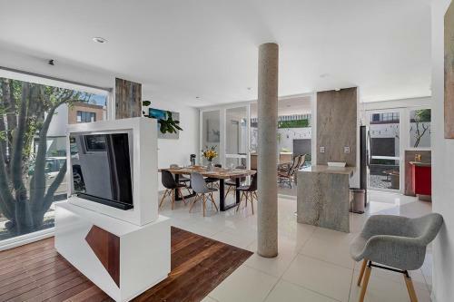 +ms +espectacular Casa +claustros Del Parque