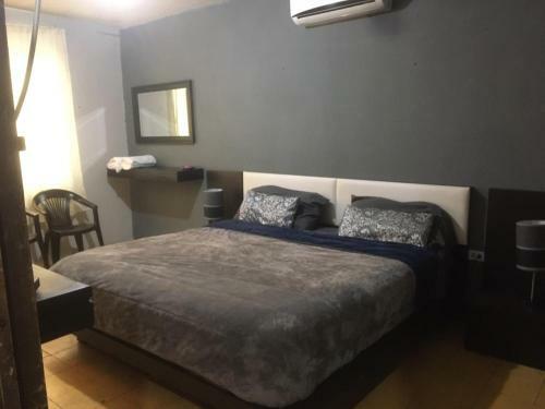 Apartamento Con Cochera Centro De La Ciudad.