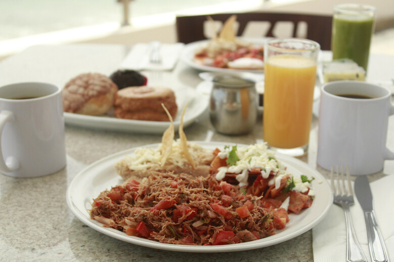 Varali Grand Hotel