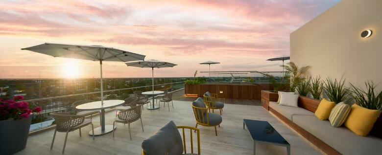 Hotel Courtyard By Marriott Merida Downtown
