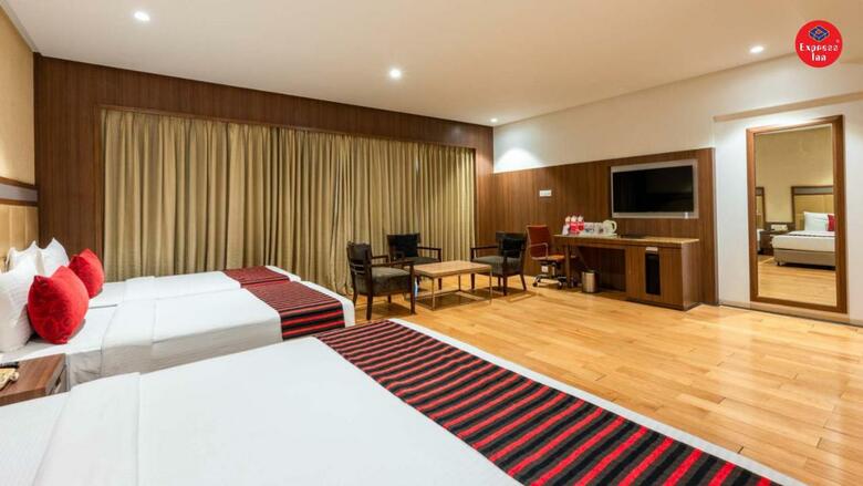 Hotel Express Inn Nashik