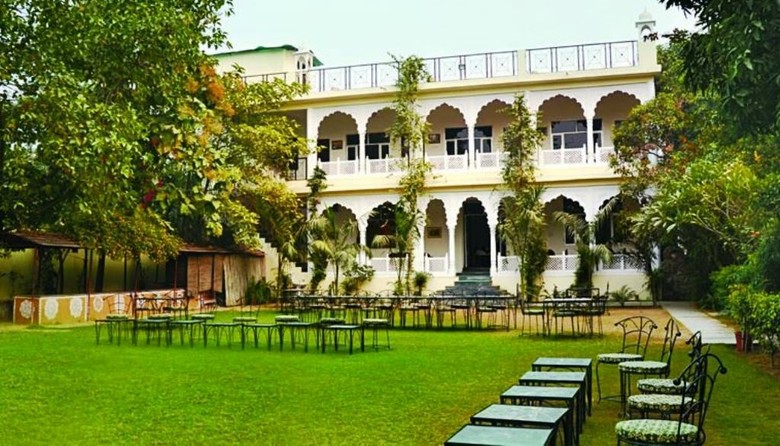 Hotel Raj Palace Resort