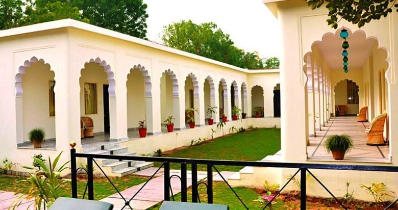 Hotel Raj Palace Resort