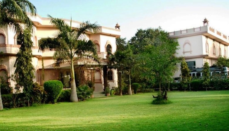 Hotel Raj Palace Resort