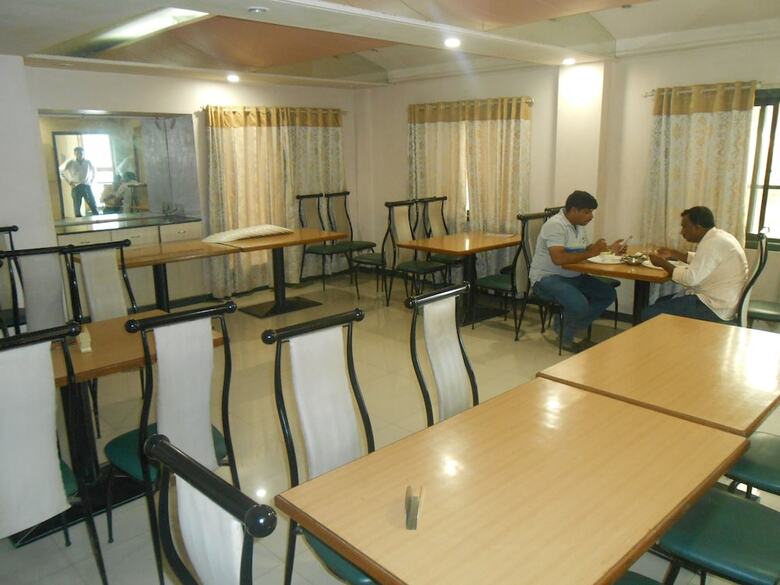 Hotel Pooja International