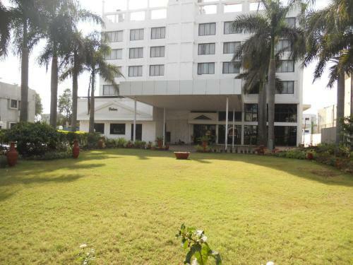 Hotel Quality Inn Regency, Nashik