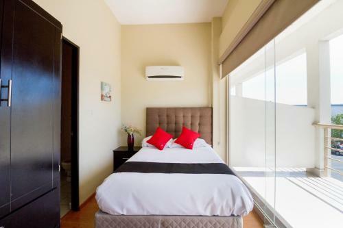 Hotel Capital O Ecohabit Monterrey