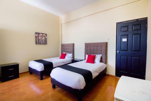Hotel Capital O Ecohabit Monterrey