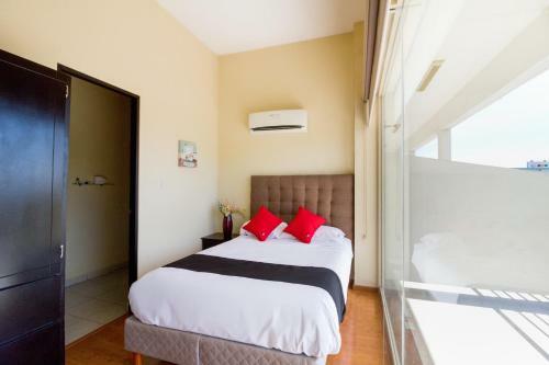 Hotel Capital O Ecohabit Monterrey