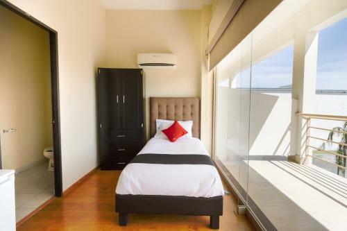 Hotel Capital O Ecohabit Monterrey