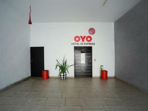 Hotel Sf Express