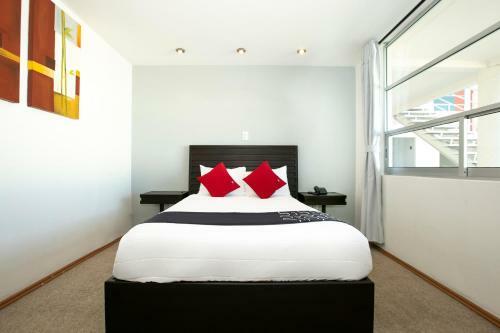 Capital O Hotel Euro Confort