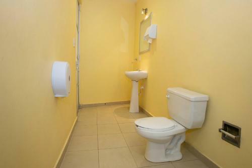 Capital O Hotel Euro Confort