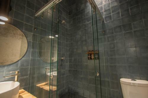 Hotel Sin Nombre