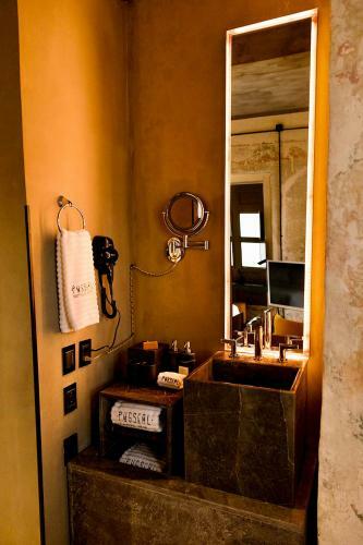Hotel Pug Seal Oaxaca