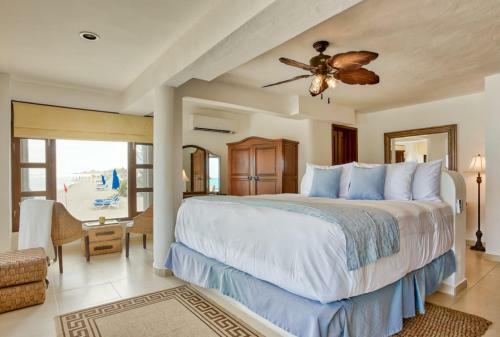 Private Beach Front Villa With Pool