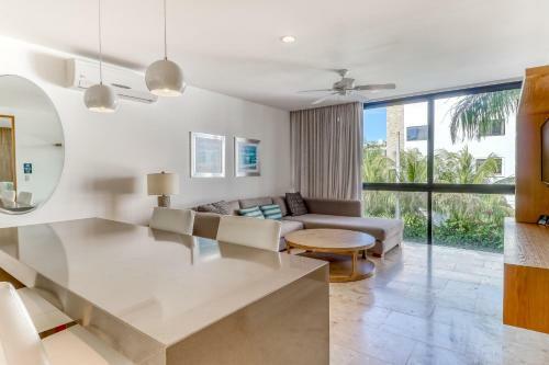 Apartments @ Anah Playa