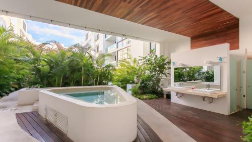 Apartments @ Anah Playa