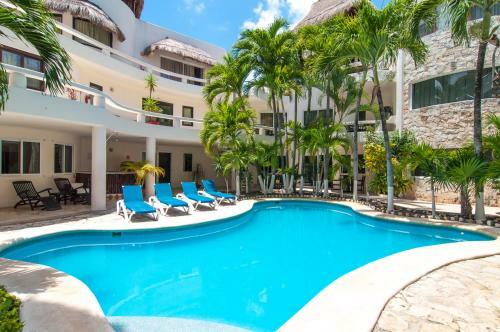 Apartamento Downtown Suite + Pool, Steps To Beach & 5th!