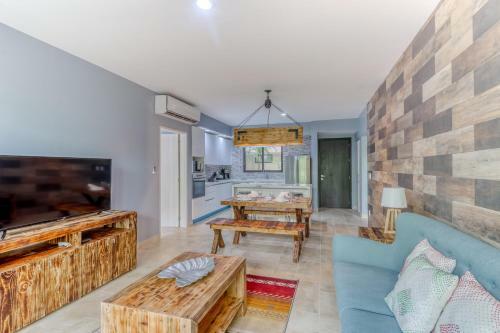 Apartamento Chandelier B102 @ Lagunas