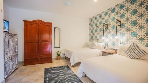 Bric Hotel Room 16 Residence