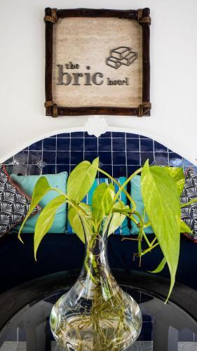Bric Hotel Room 16 Residence