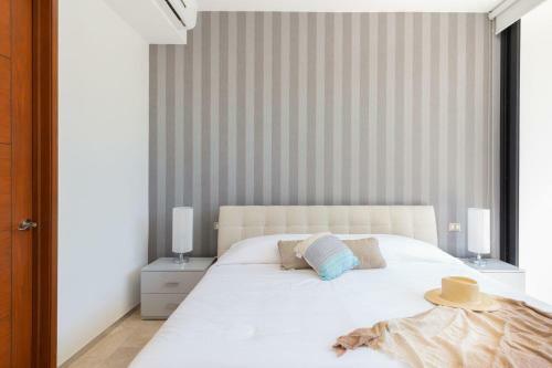 2 Joined Apartments Marvelous Rooftop Pool And Spectacular Ocean View