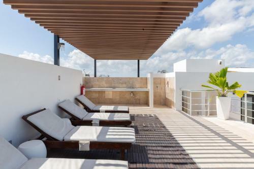 2 Joined Apartments Marvelous Rooftop Pool And Spectacular Ocean View