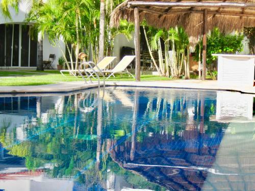 Hostal Executive Budget Room With Swimming Pool Air Conditioning And Parking