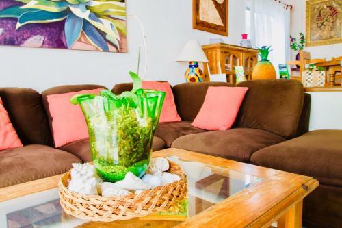 Hostal Executive Budget Room With Swimming Pool Air Conditioning And Parking