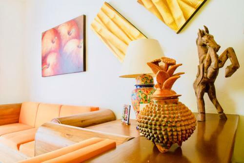 Hostal Executive Budget Room With Swimming Pool Air Conditioning And Parking