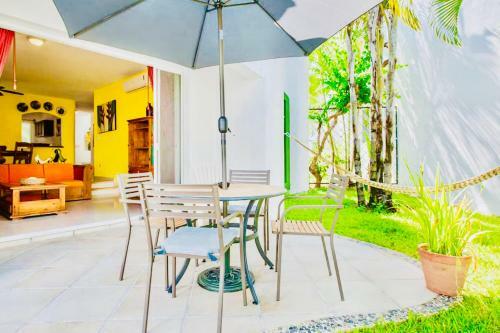 Hostal Executive Budget Room With Swimming Pool Air Conditioning And Parking